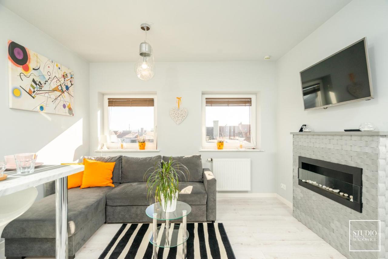 Apartament Modern Appartamento Wadowice Esterno foto